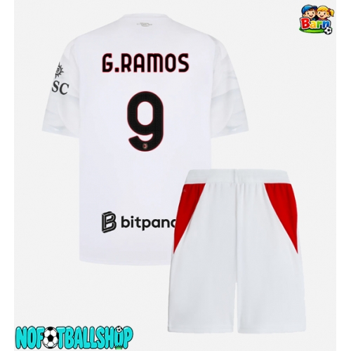 AC Milan Goncalo Ramos #9 Bortedraktsett Barn 2026-27 Kortermet (+ Korte bukser) AC Milan Goncalo Ramos #9 Bortedraktsett Barn 2026-27 Kortermet (+ Korte bukser)