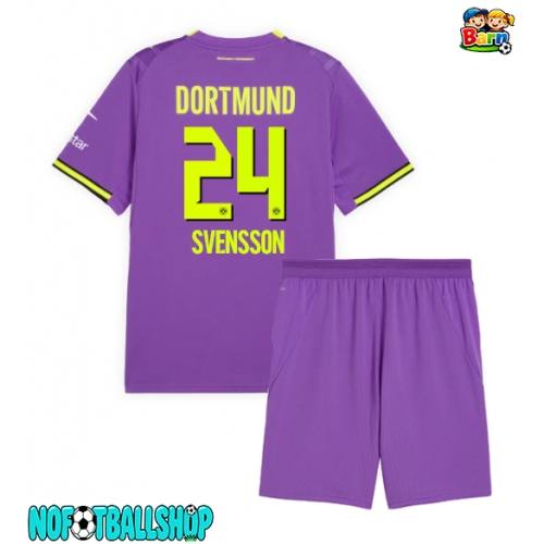 Borussia Dortmund Daniel Svensson #24 Tredjedraktsett Barn 2026-27 Kortermet (+ Korte bukser) Borussia Dortmund Daniel Svensson #24 Tredjedraktsett Barn 2026-27 Kortermet (+ Korte bukser)