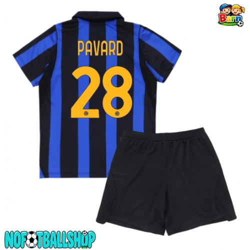 Inter Milan Benjamin Pavard #28 Hjemmedraktsett Barn 2026-27 Kortermet (+ Korte bukser) Inter Milan Benjamin Pavard #28 Hjemmedraktsett Barn 2026-27 Kortermet (+ Korte bukser)