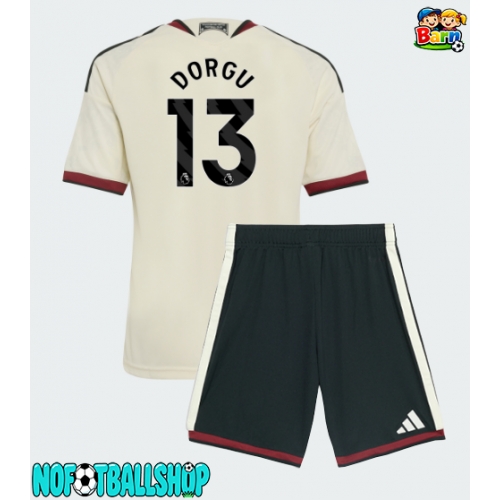 Manchester United Patrick Dorgu #13 Tredjedraktsett Barn 2026-27 Kortermet (+ Korte bukser) Manchester United Patrick Dorgu #13 Tredjedraktsett Barn 2026-27 Kortermet (+ Korte bukser)