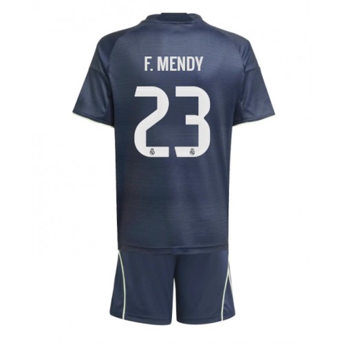 Real Madrid Ferland Mendy #23 Bortedraktsett Barn 2025-26 Kortermet (+ Korte bukser) Real Madrid Ferland Mendy #23 Bortedraktsett Barn 2025-26 Kortermet (+ Korte bukser)