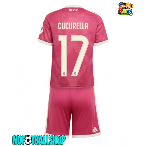 Real Madrid Marc Cucurella #17 Tredjedraktsett Barn 2026-27 Kortermet (+ Korte bukser) Real Madrid Marc Cucurella #17 Tredjedraktsett Barn 2026-27 Kortermet (+ Korte bukser)